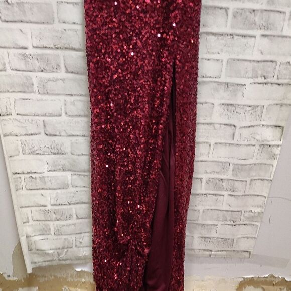 Windsor Red Sequin One Shoulder Dress - Picture 3 of 5
